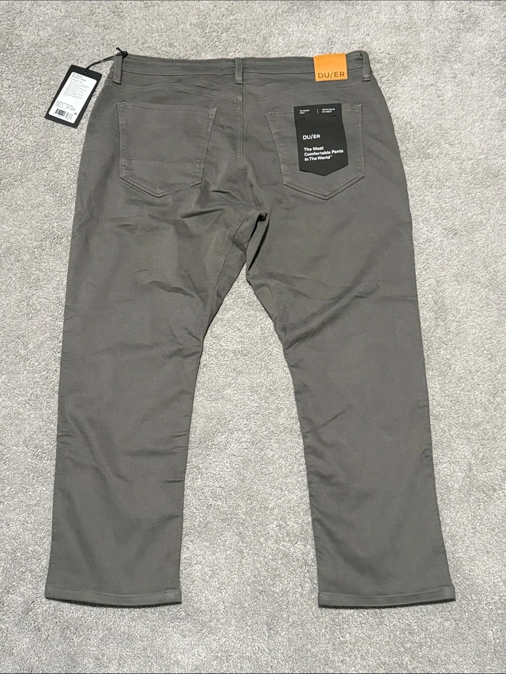 New DU/ER No Sweat Relaxed Taper Pants Size 38x30 Gull Grey